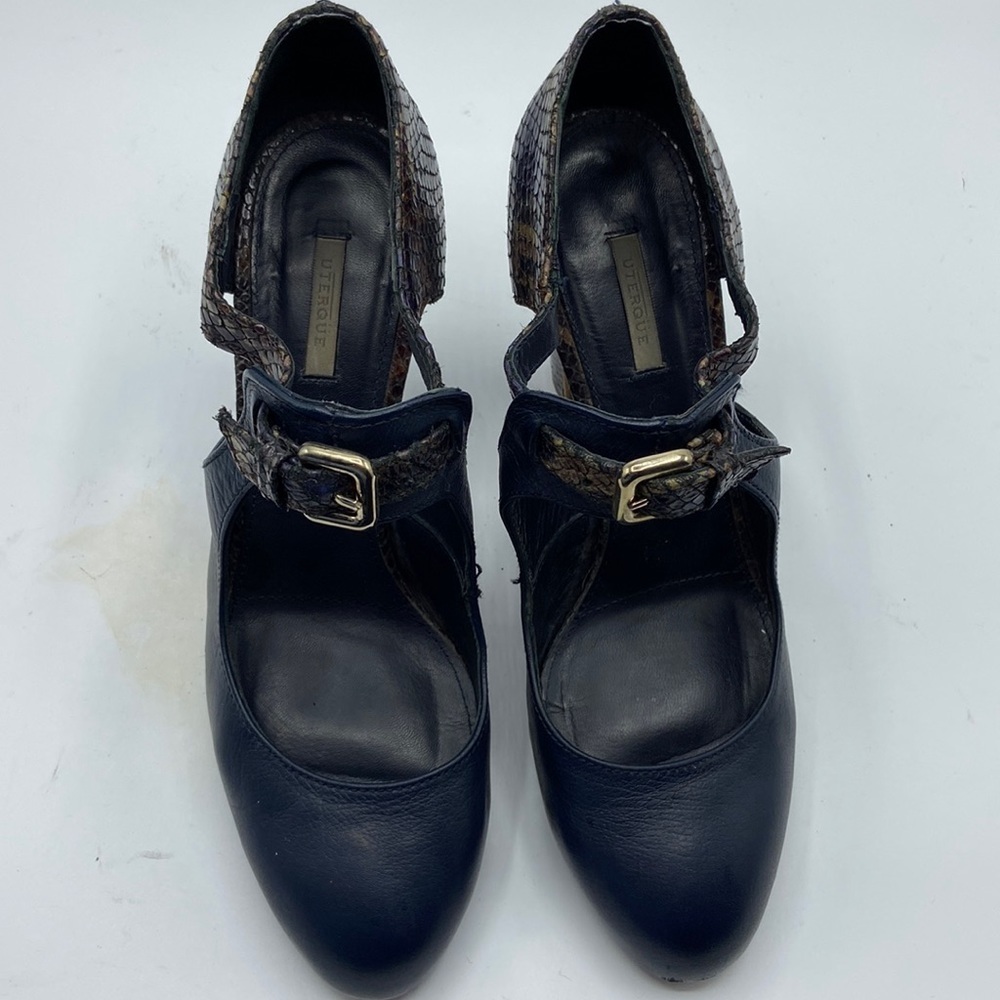 Uterque High Heels, Size -US 8/EU 39 Color- Blue. Good Condition.